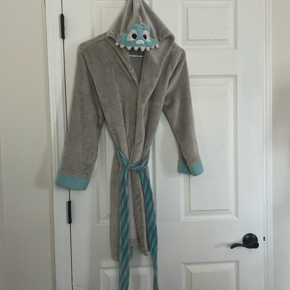 Cat and Jack robe